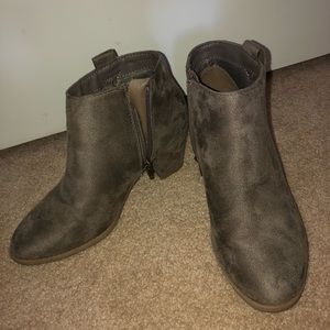 Ankle boots